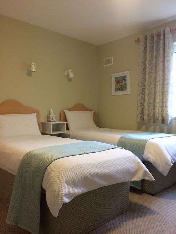 Sea Dew B&B Tullamore Exterior foto